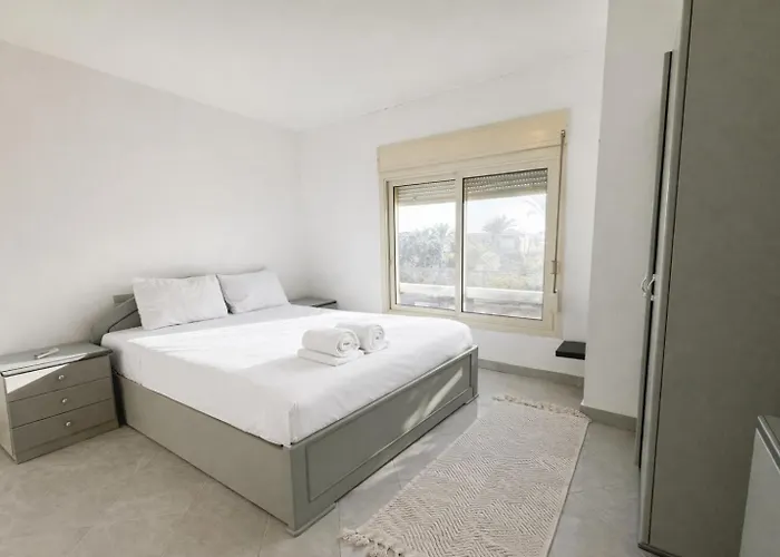 3bdr Beachside In Einbay Sokhna L Golf View Ajn-Szuhna